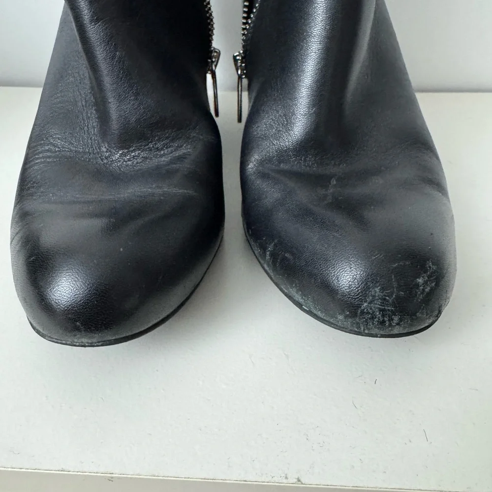 Michael Kors Black Leather Wedge Ankle Boots Zip Side — Women’s Size 9.5 - Picture 2 of 4